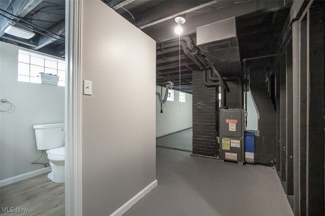 877 N Firestone Boulevard, Akron, OH 44306