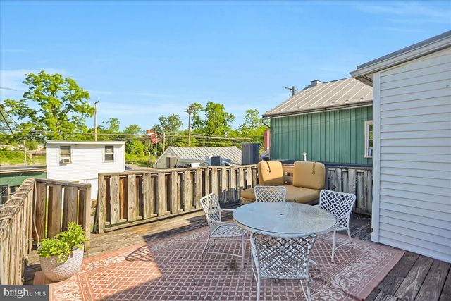 606 MARKET ST, Lewisburg, PA 17837