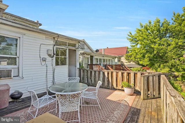 606 MARKET ST, Lewisburg, PA 17837