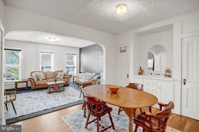 606 MARKET ST, Lewisburg, PA 17837
