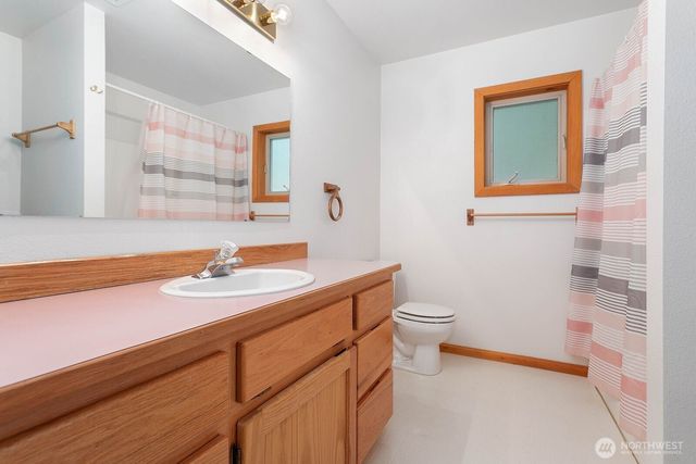 7132 St Helen's Place, Glacier, WA 98244