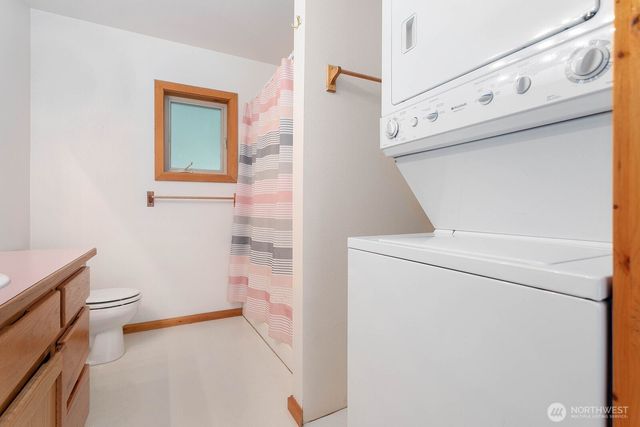 7132 St Helen's Place, Glacier, WA 98244