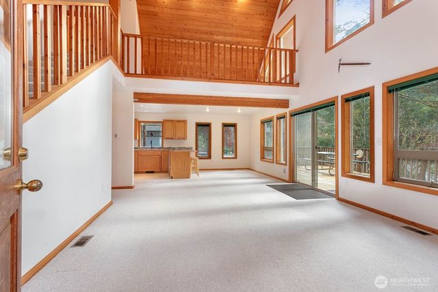 7132 St Helen's Place, Glacier, WA 98244