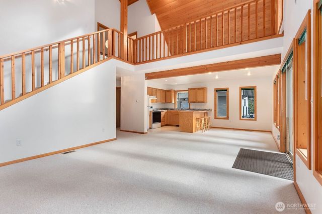 7132 St Helen's Place, Glacier, WA 98244