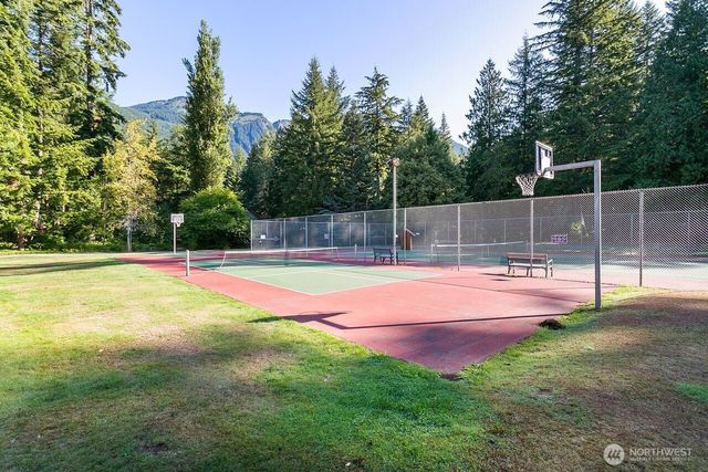 7132 St Helen's Place, Glacier, WA 98244