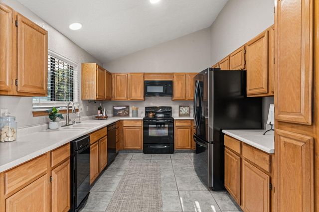 6500 Antares Road NE, Albuquerque, NM 87111