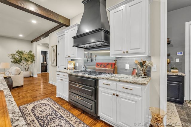 6623 E 134th Place S, Bixby, OK 74008