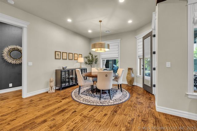 6623 E 134th Place S, Bixby, OK 74008