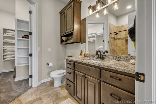 6623 E 134th Place S, Bixby, OK 74008
