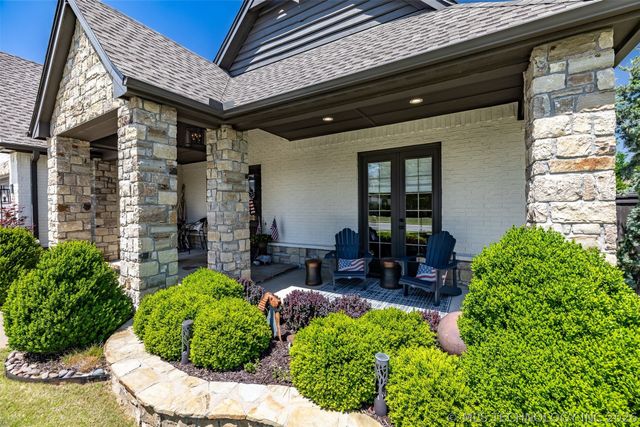 6623 E 134th Place S, Bixby, OK 74008