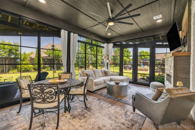 6623 E 134th Place S, Bixby, OK 74008