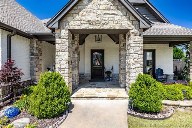 6623 E 134th Place S, Bixby, OK 74008
