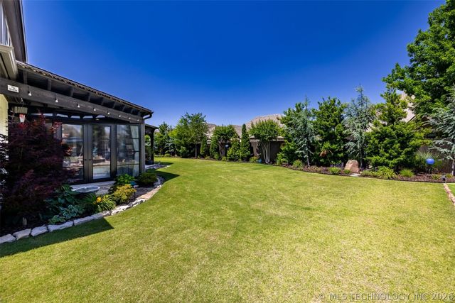 6623 E 134th Place S, Bixby, OK 74008