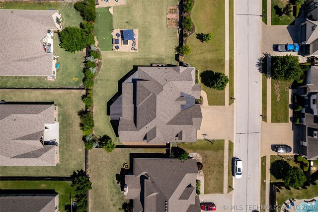 6623 E 134th Place S, Bixby, OK 74008