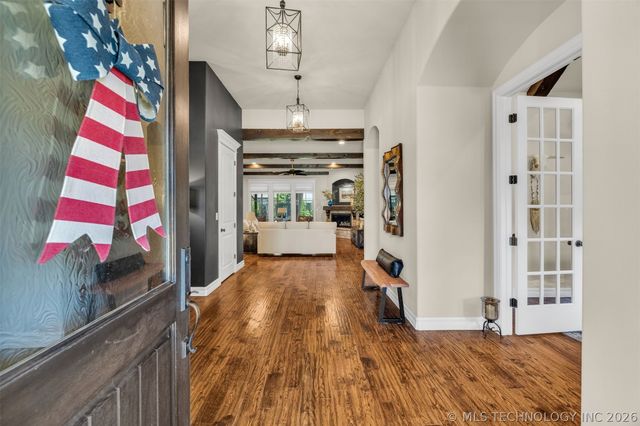 6623 E 134th Place S, Bixby, OK 74008