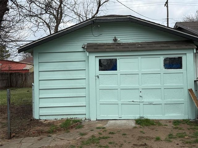 2805 W Park Place, Oklahoma City, OK 73107