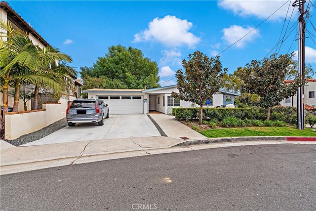 303 Cazador Lane B, San Clemente, CA 92672