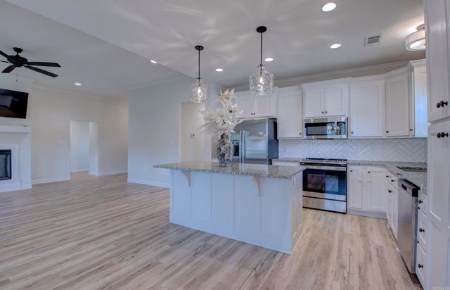 1 Oaks Lane, Greenbrier, AR 72058
