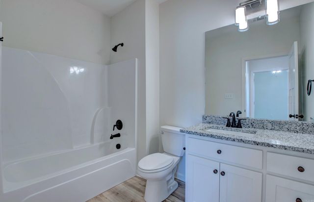 1 Oaks Lane, Greenbrier, AR 72058