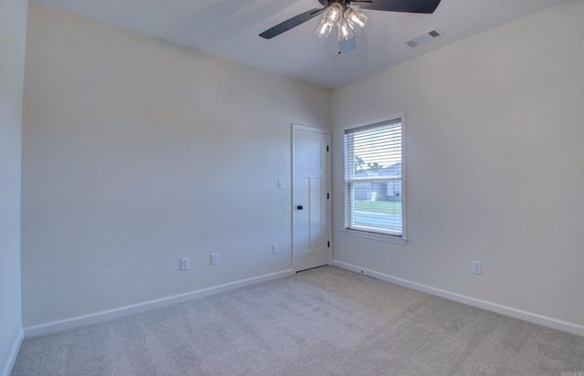 1 Oaks Lane, Greenbrier, AR 72058