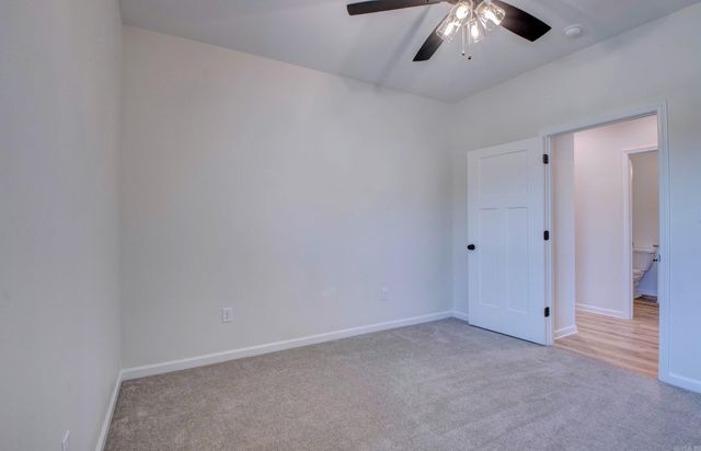 1 Oaks Lane, Greenbrier, AR 72058