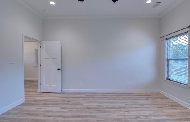 1 Oaks Lane, Greenbrier, AR 72058