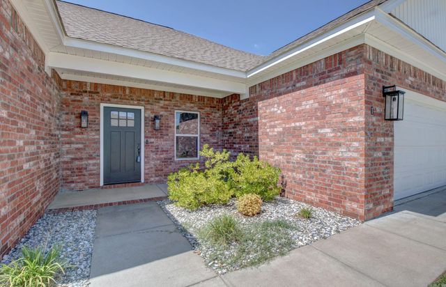 1 Oaks Lane, Greenbrier, AR 72058