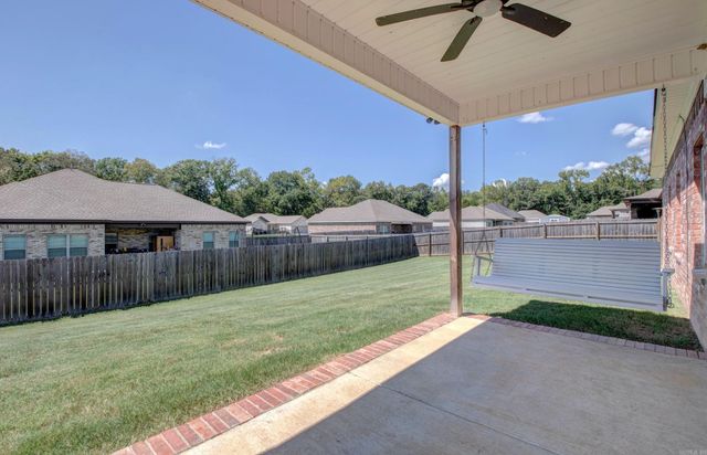 1 Oaks Lane, Greenbrier, AR 72058