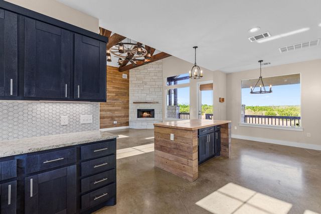 7943 W Fm 243, Bertram, TX 78605