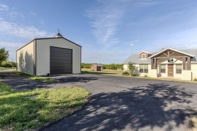 7943 W Fm 243, Bertram, TX 78605