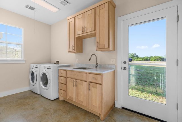 7943 W Fm 243, Bertram, TX 78605
