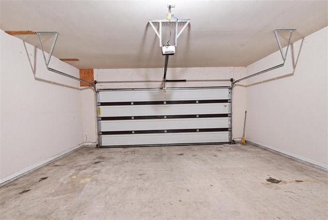 217 Longhill Drive, Sulphur, LA 70665