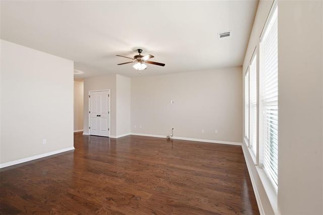 217 Longhill Drive, Sulphur, LA 70665