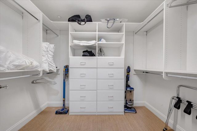 100 Bridgewater Pointe Pl Unit 601, Moneta, VA 24121