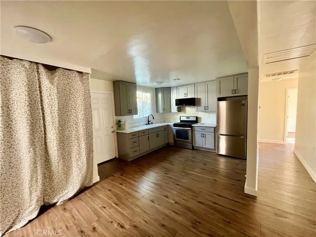829 Normandy, Santa Ana, CA 92701