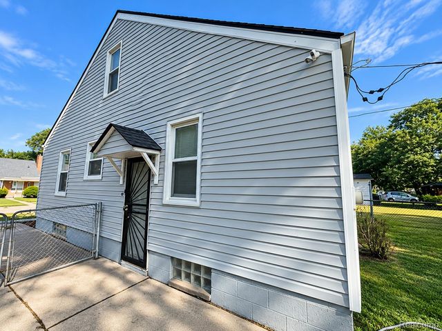 19576 Dresden Street, Detroit, MI 48205