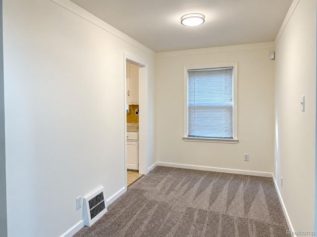 19576 Dresden Street, Detroit, MI 48205