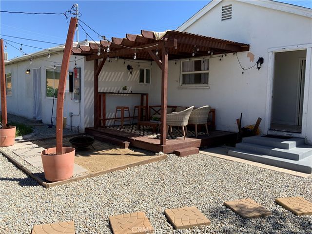 580 N Lilac, Rialto, CA 92376