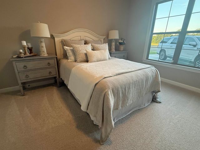9568 GRAYS HOLLOW DR S, Cordova, TN 38018