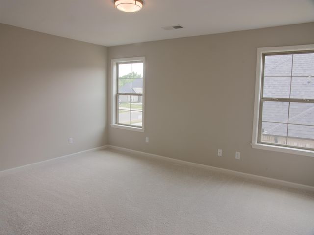 9568 GRAYS HOLLOW DR S, Cordova, TN 38018