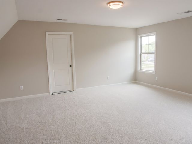 9568 GRAYS HOLLOW DR S, Cordova, TN 38018