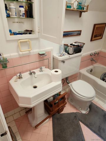 2537 Pacheco St, San Francisco, CA 94116