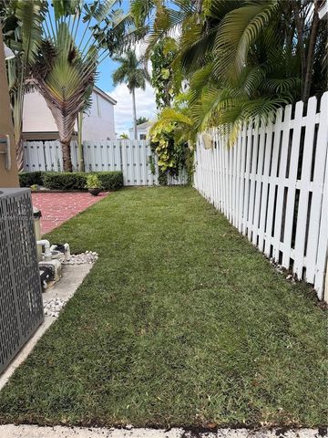 9884 SW 154th Ct 0, Miami, FL 33196