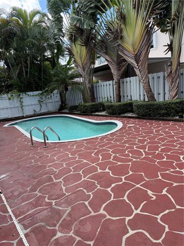 9884 SW 154th Ct 0, Miami, FL 33196