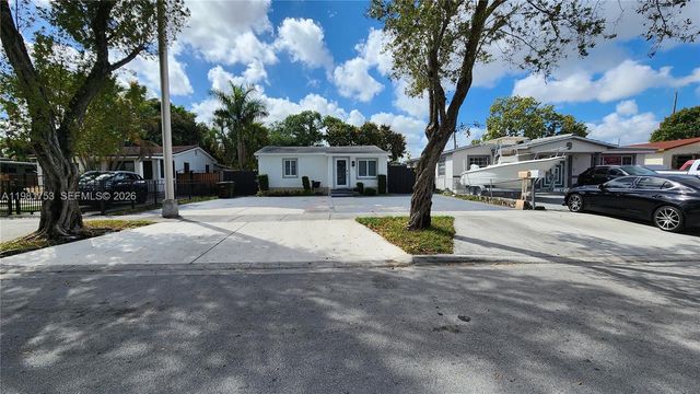 734 W 32nd St 734, Hialeah, FL 33012