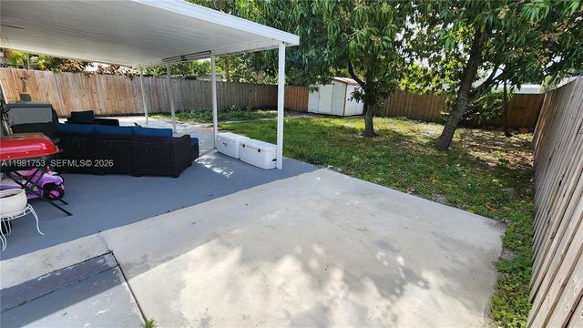 734 W 32nd St 734, Hialeah, FL 33012