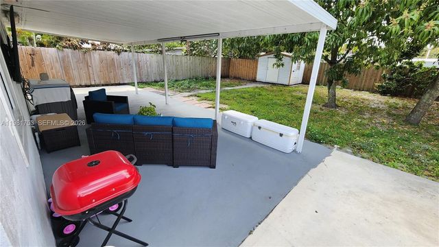 734 W 32nd St 734, Hialeah, FL 33012