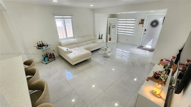 734 W 32nd St 734, Hialeah, FL 33012