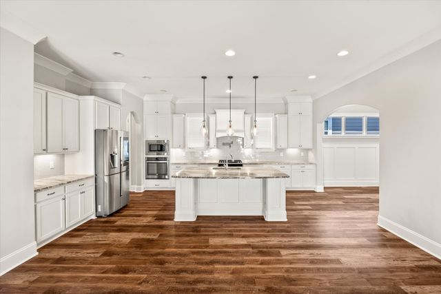 1548 Drakes Creek Rd, Hendersonville, TN 37075