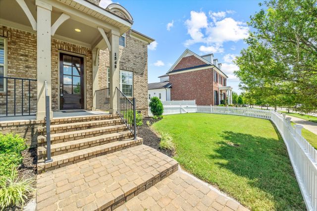 1548 Drakes Creek Rd, Hendersonville, TN 37075